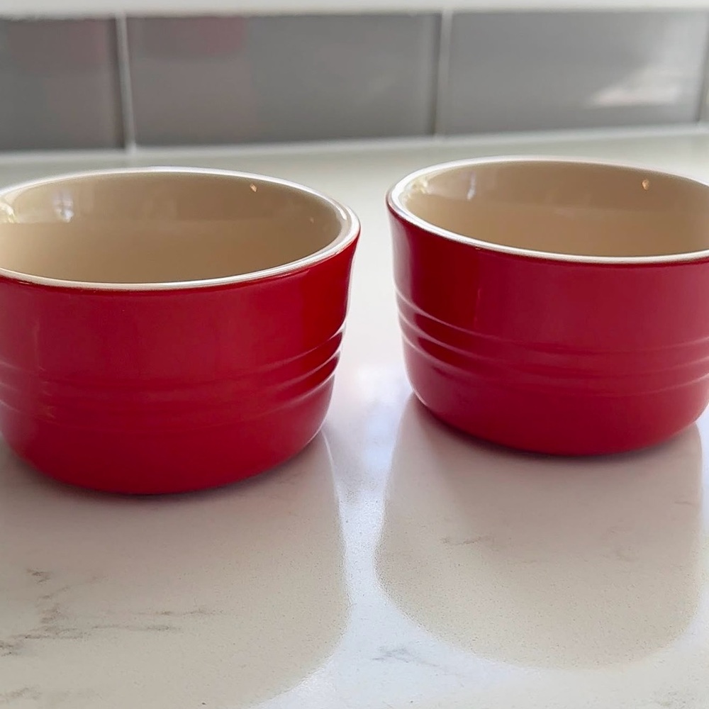 Red Le Crueset Stoneware Ramekin Set - Picture 1 of 2